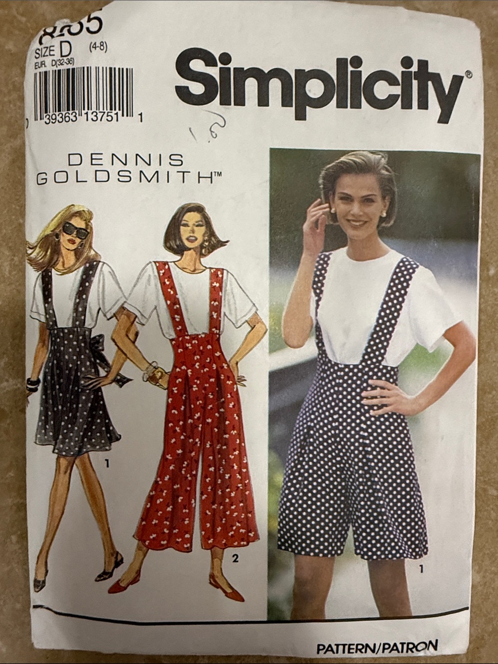 Simplicity Women’s Jumper Pattern